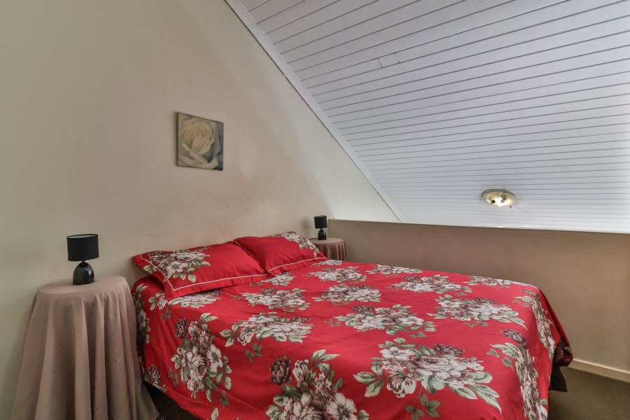 1 Bedroom Property for Sale in Wellington Central Western Cape